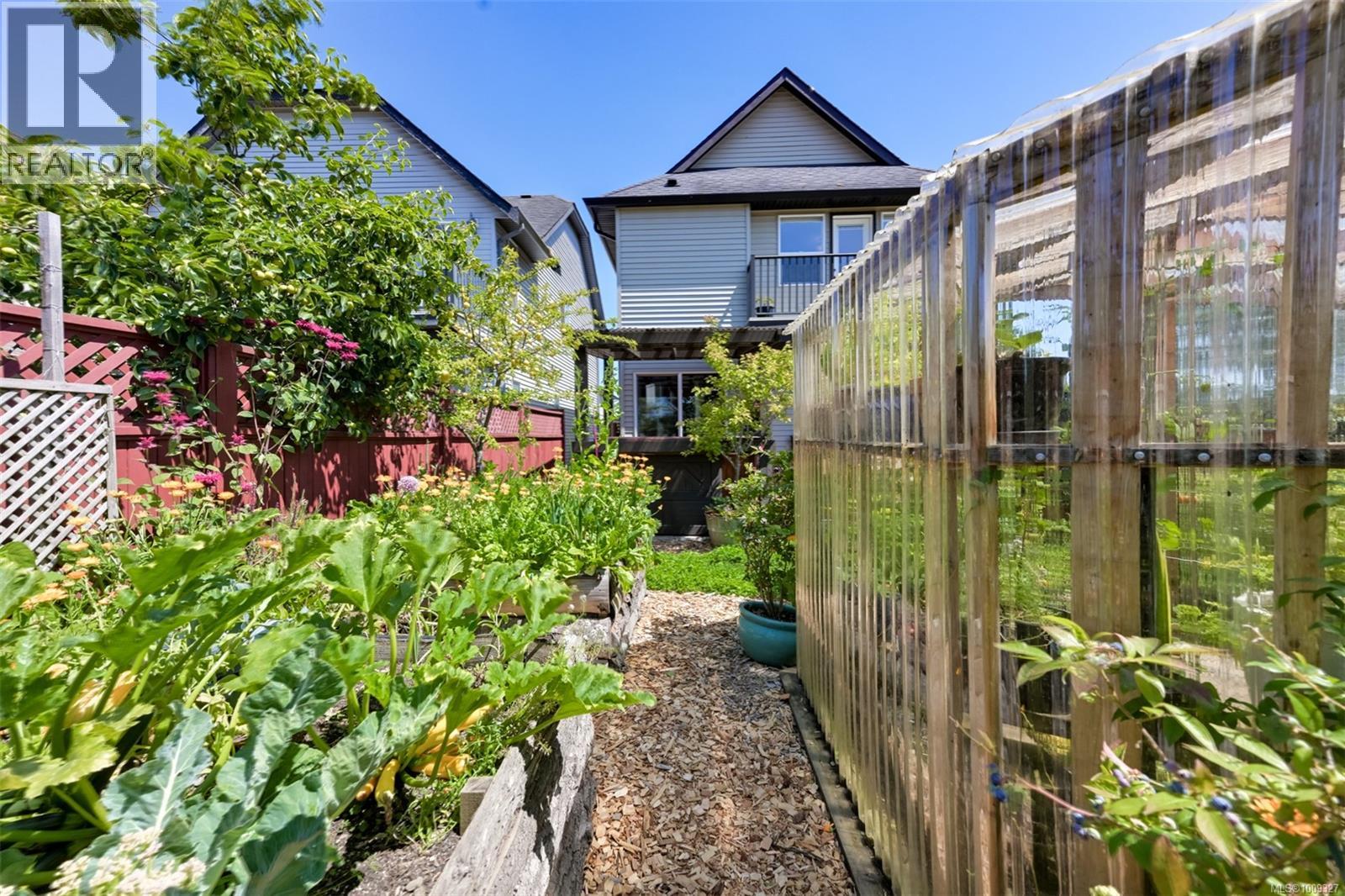  2068 Solent Road North, Sooke