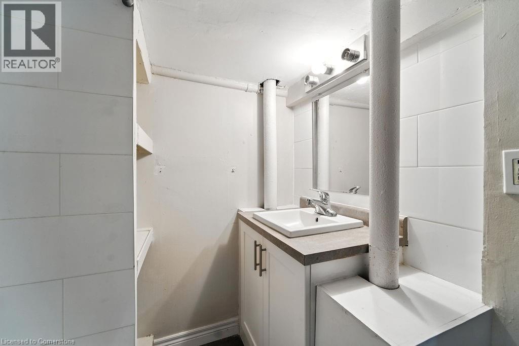 Photo 19 of 20 Hetherington Street Unit 2, St Catharines ON