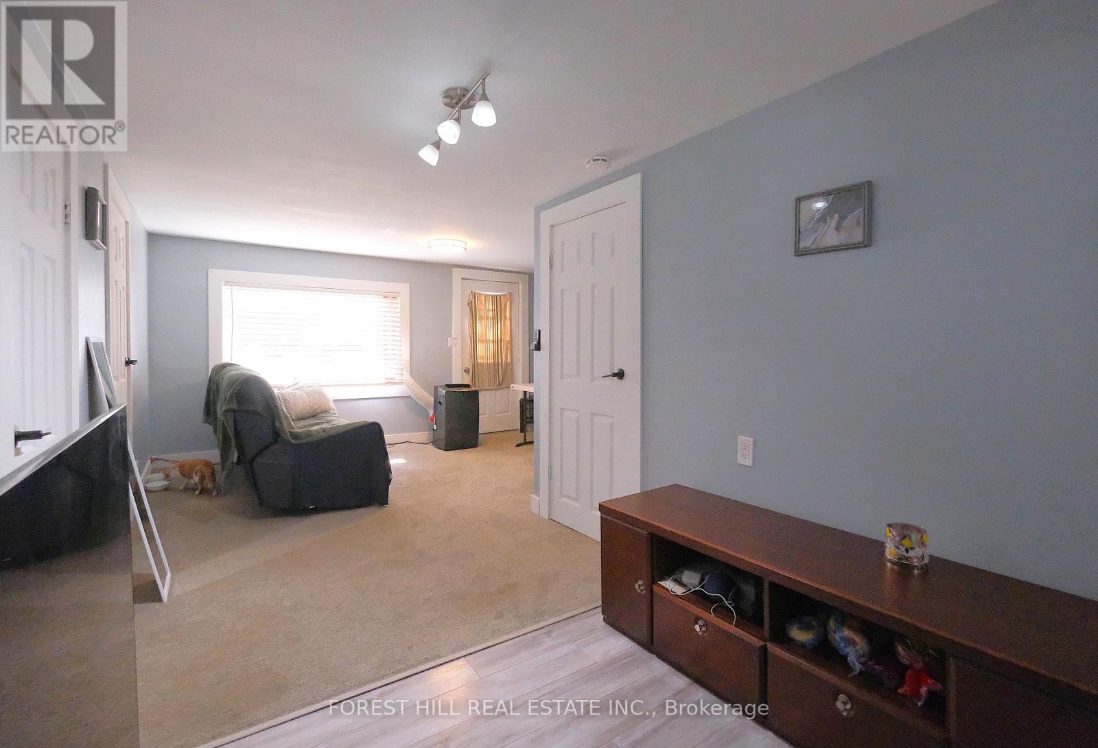Photo 15 of 3195 Cowan Avenue, Innisfil ON