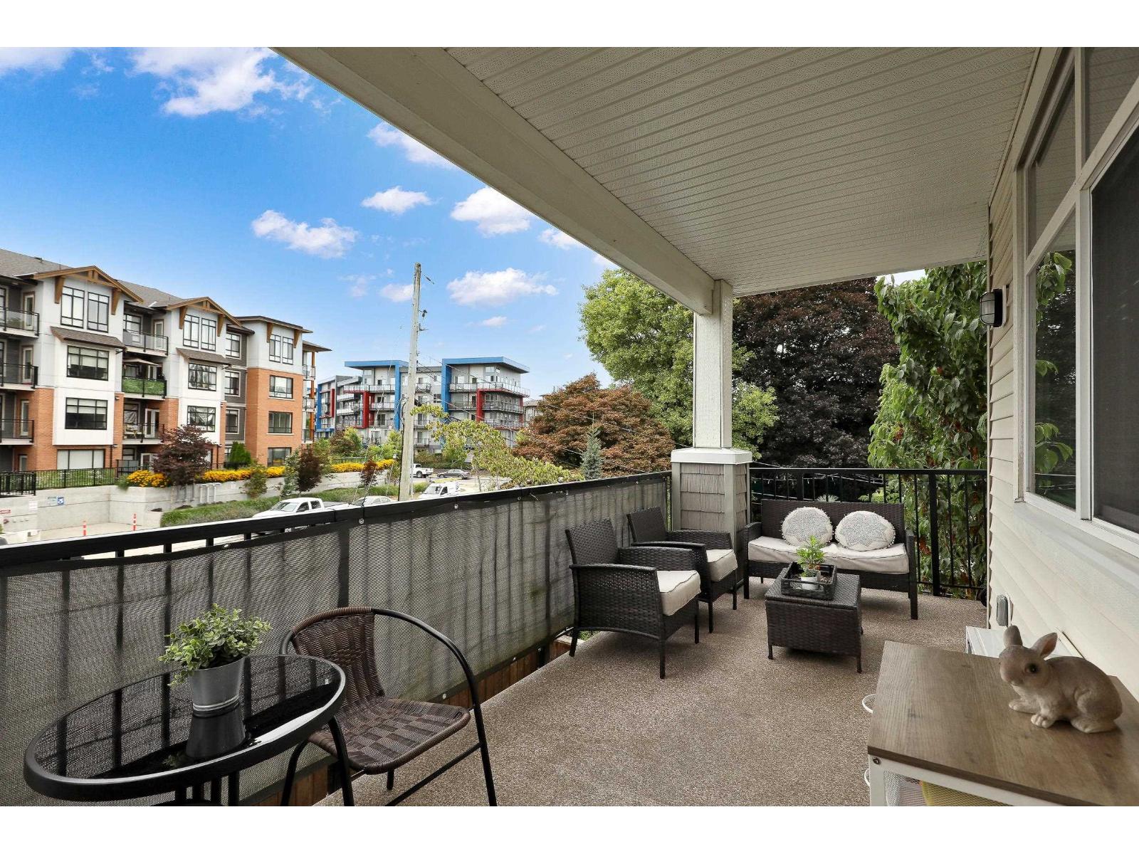 Photo 18 of 201 19940 Brydon Crescent, Langley BC