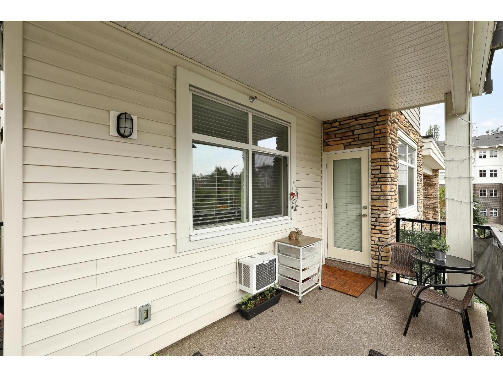 Photo 9 of 201 19940 Brydon Crescent, Langley BC