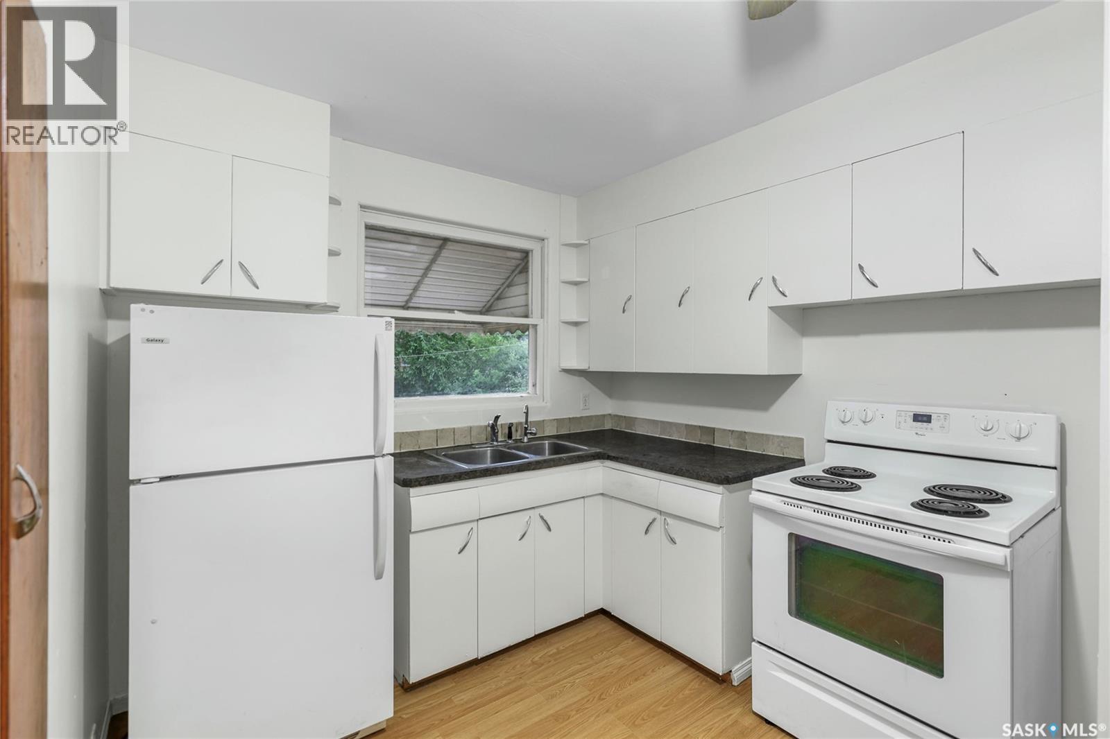 Single Family House Bungalow for Sale in  HORACE STREET Regina 