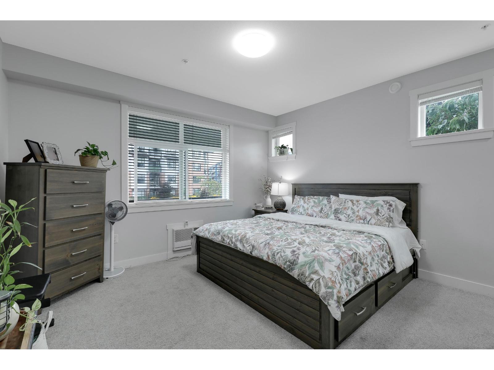 Photo 12 of 201 19940 Brydon Crescent, Langley BC