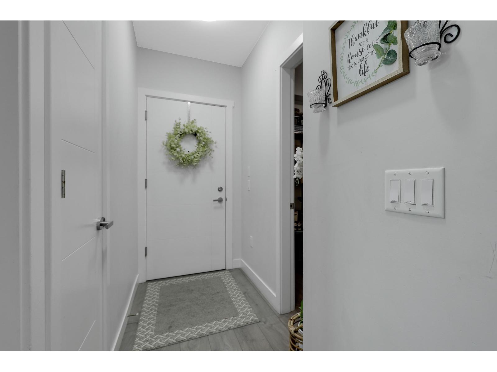Photo 19 of 201 19940 Brydon Crescent, Langley BC