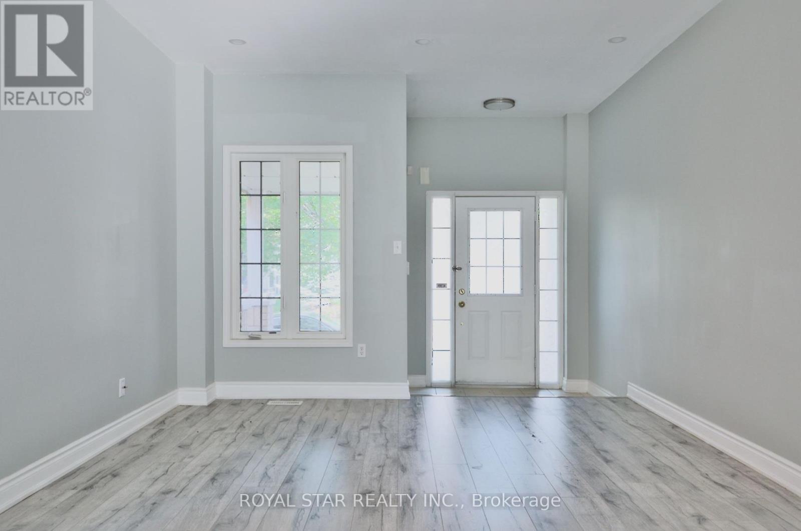 Photo 12 of Upper 15 Masters Green Crescent, Brampton ON