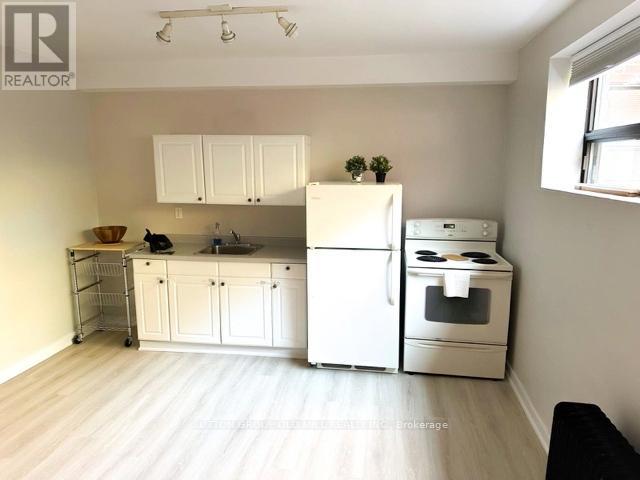Photo 3 of 110 101 Coe Hill Drive, Toronto ON