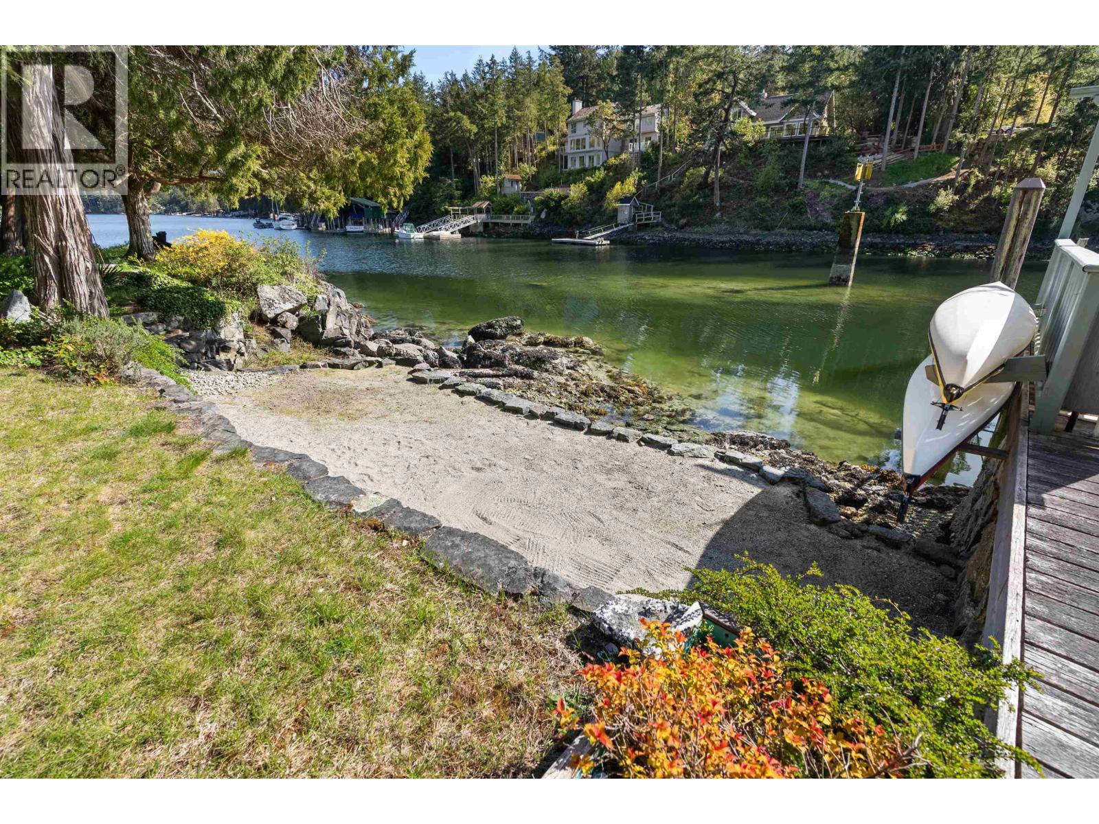 5400 SANS SOUCI ROAD, Halfmoon Bay