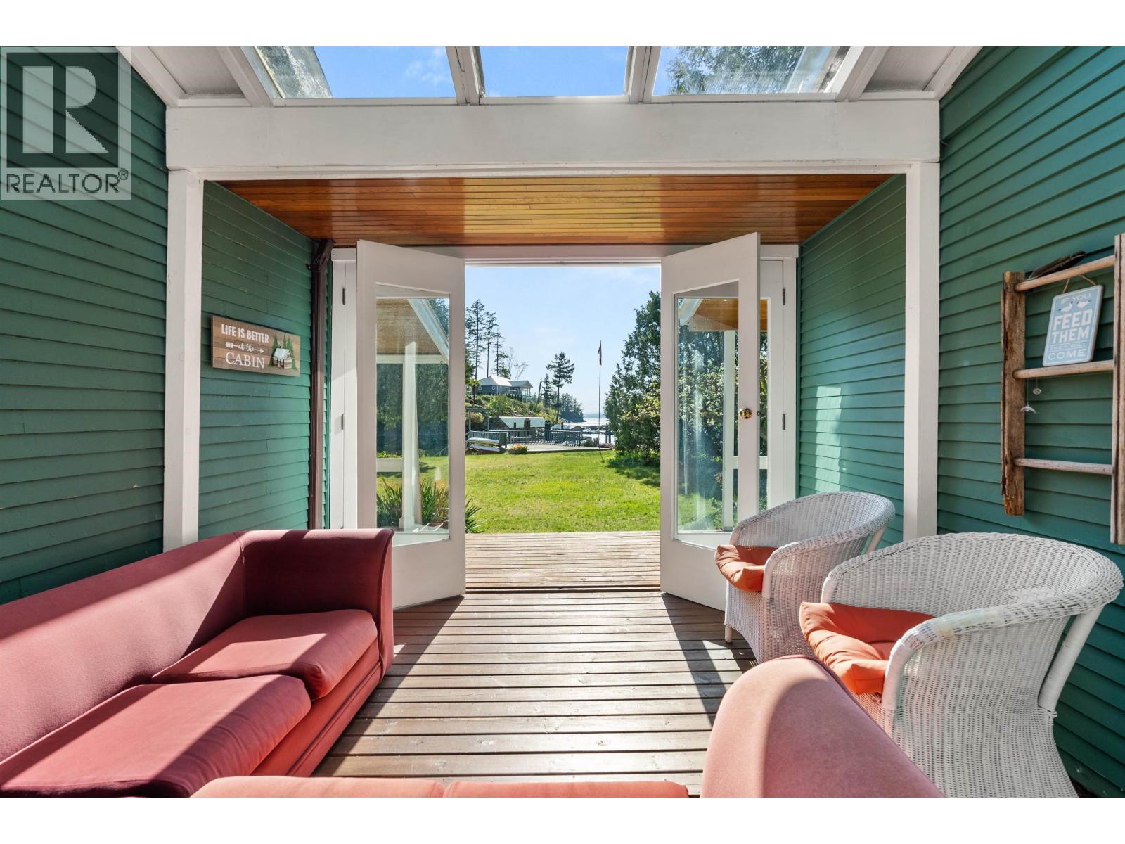 5400 SANS SOUCI ROAD, Halfmoon Bay