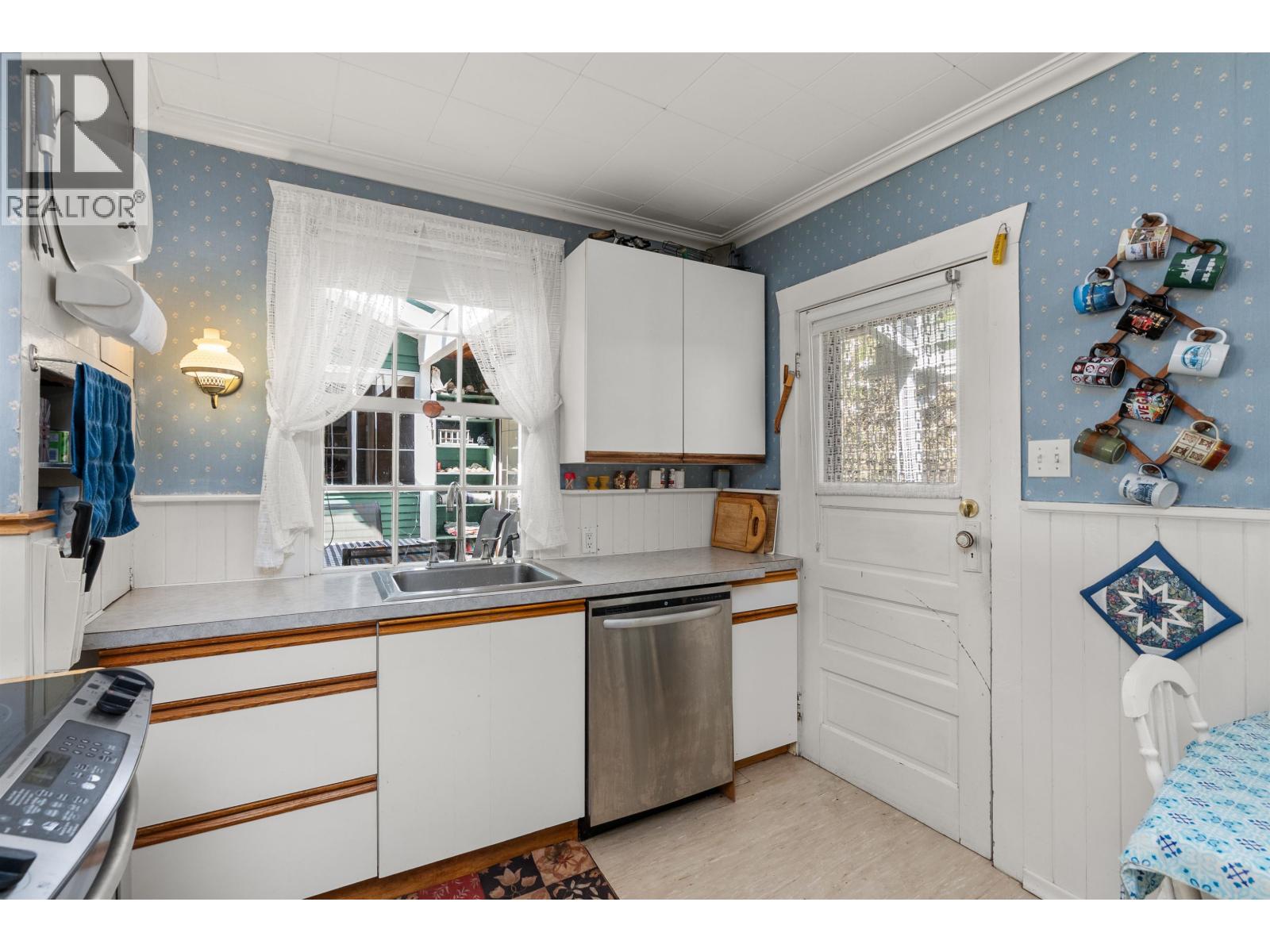 5400 SANS SOUCI ROAD, Halfmoon Bay