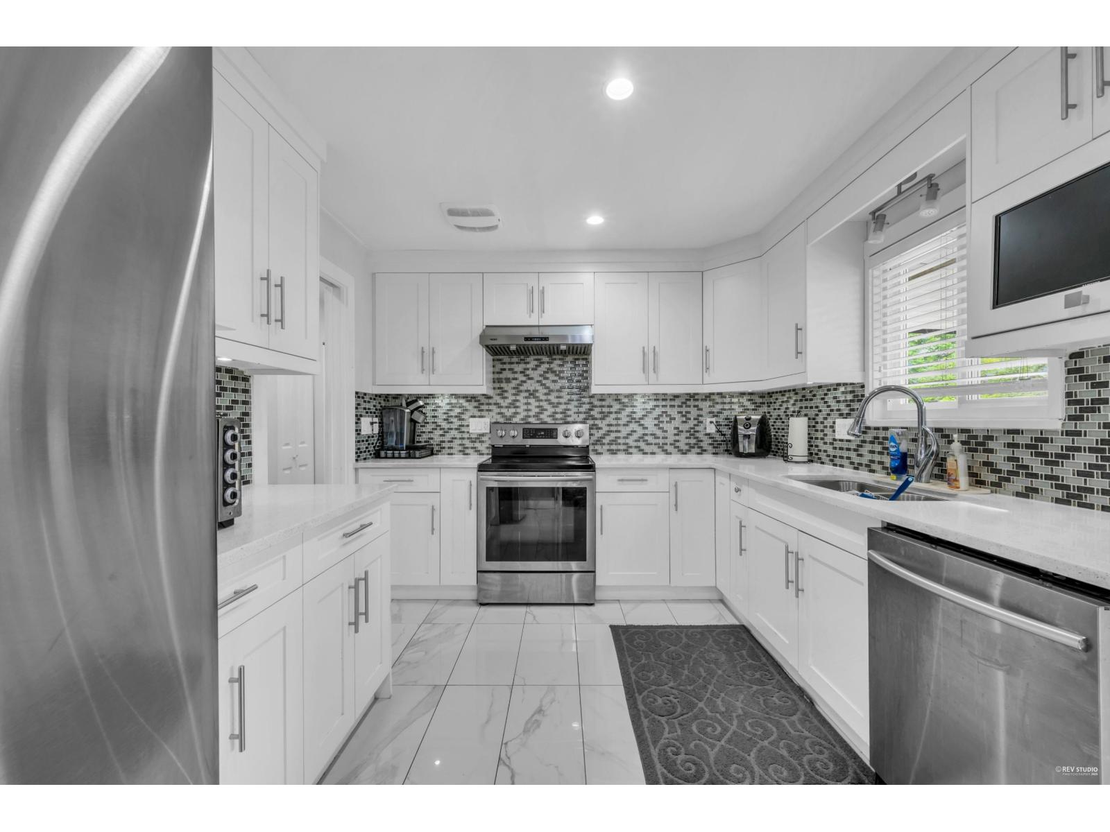 Photo 12 of 8855 146 A Street, Surrey BC
