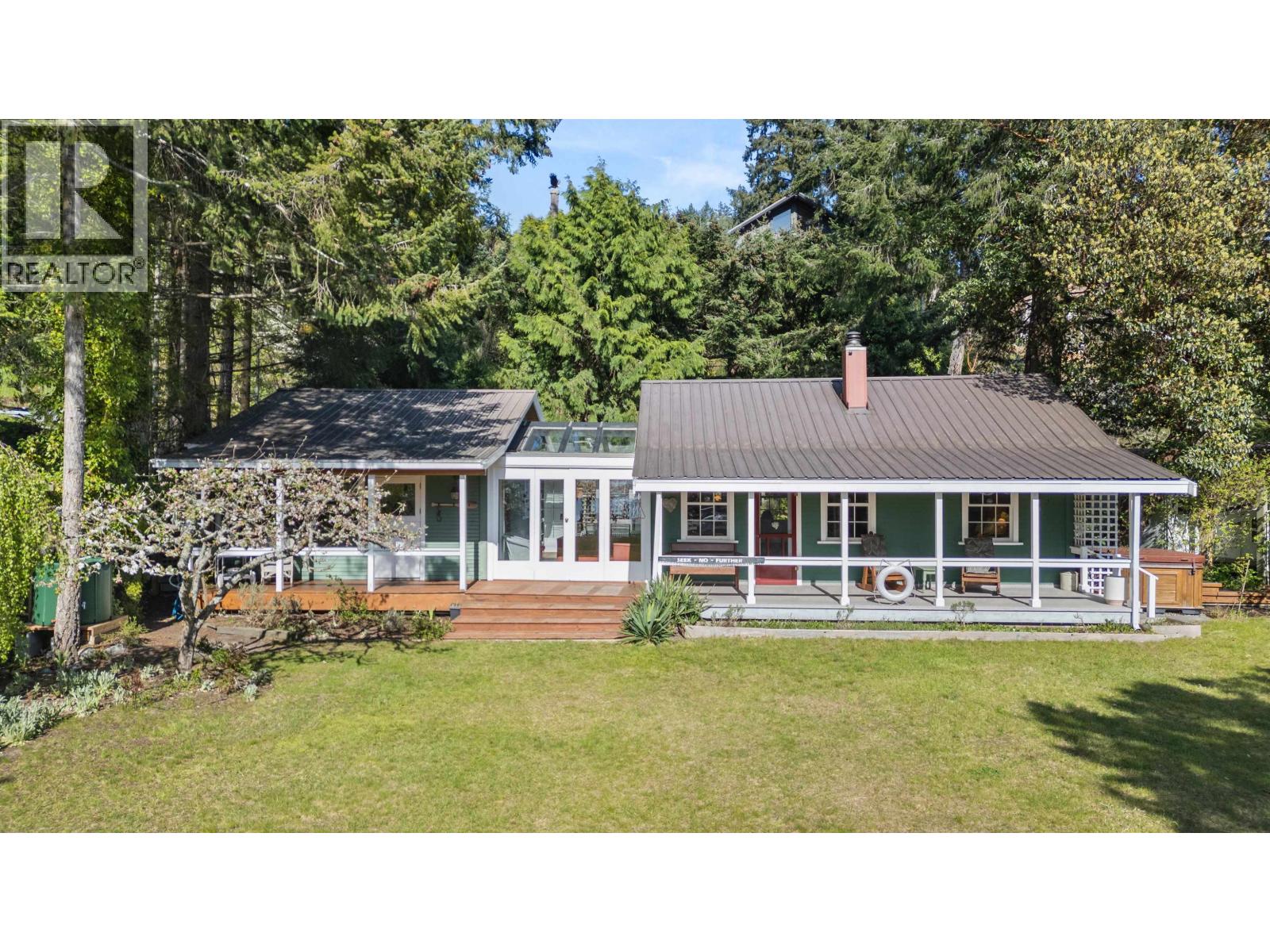 5400 SANS SOUCI ROAD, Halfmoon Bay