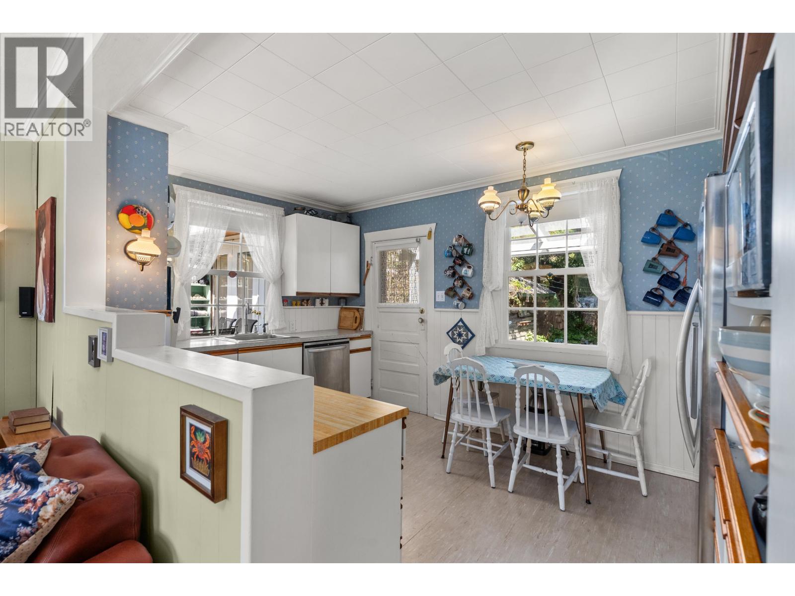 5400 SANS SOUCI ROAD, Halfmoon Bay