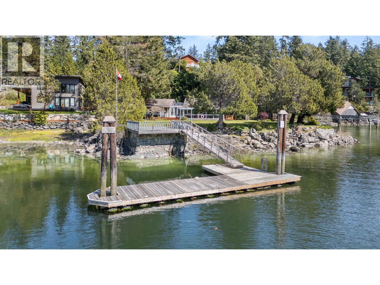 5400 SANS SOUCI ROAD, Halfmoon Bay