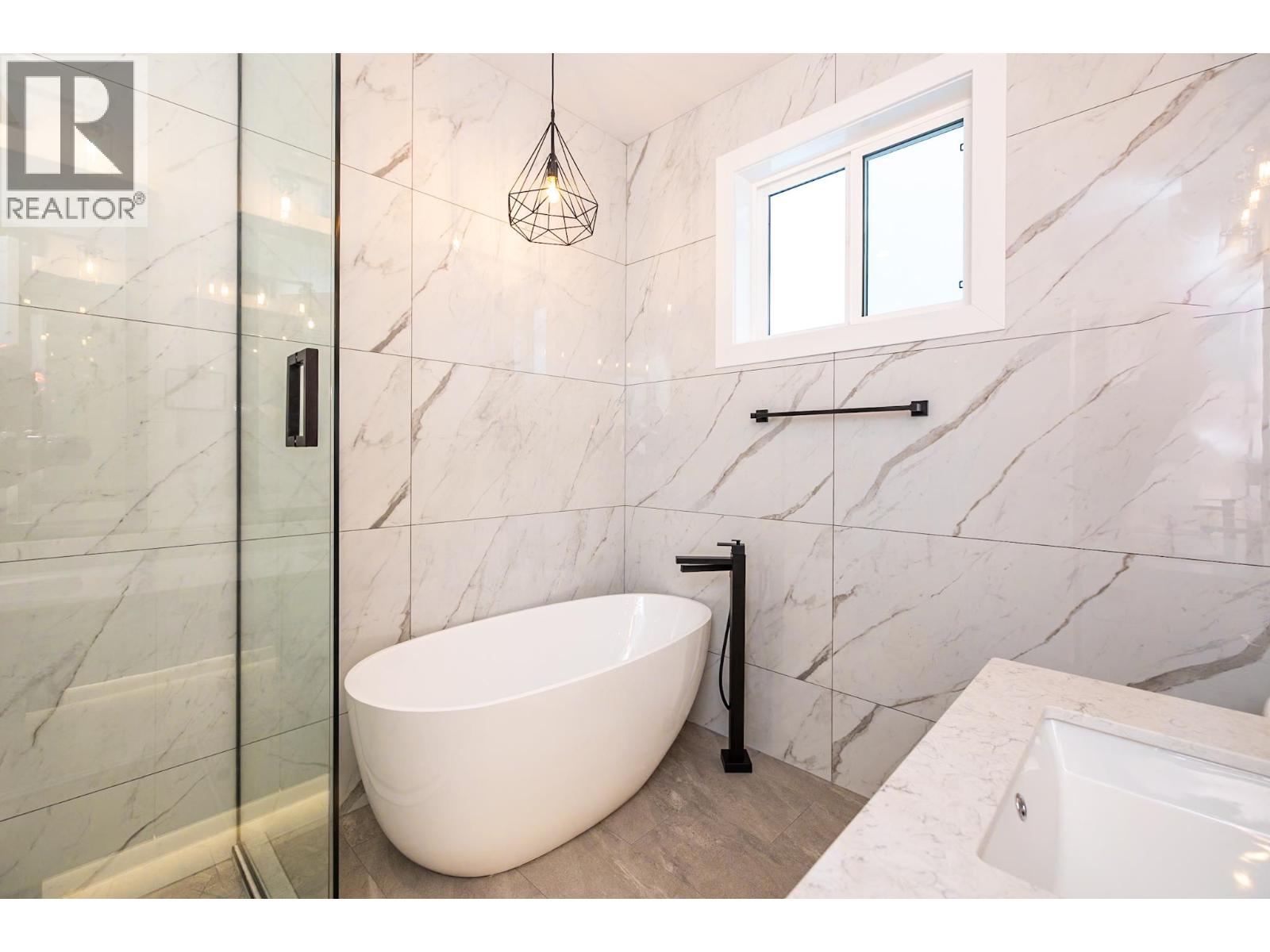 Photo 13 of 2671 Chancellor Boulevard, Prince George BC