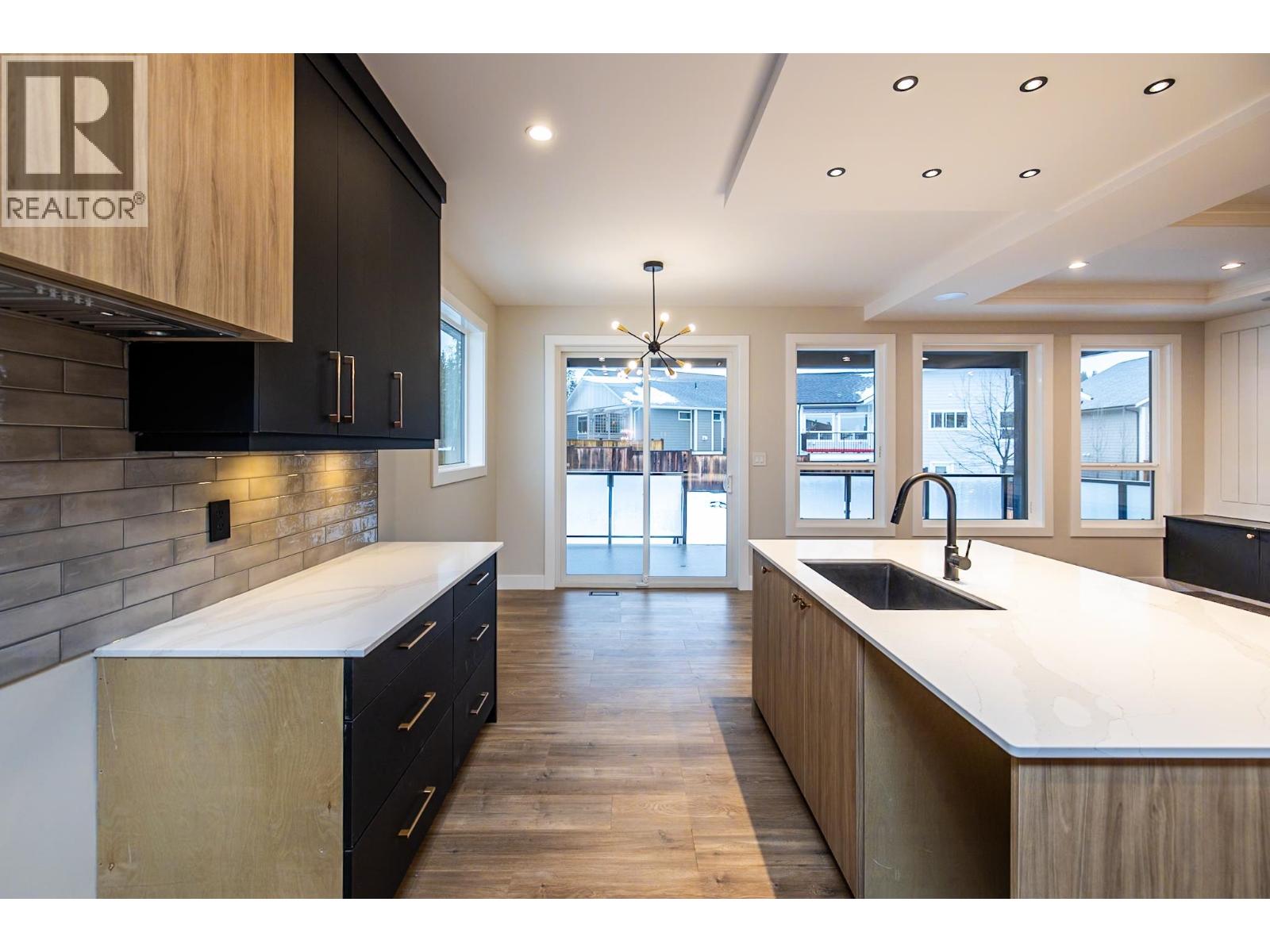 2671 CHANCELLOR BOULEVARD - 8