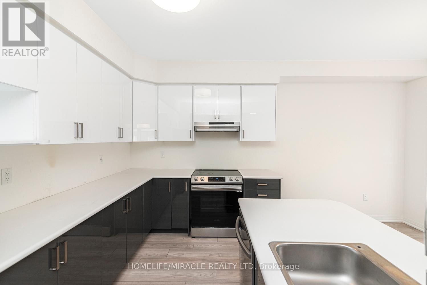 Photo 17 of 10 Ingalls Avenue, Brantford ON