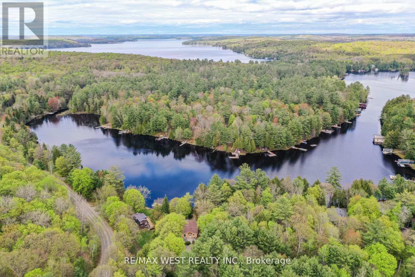 Photo 10 of 1 1162 Burlmarie Road, Lake Of Bays ON