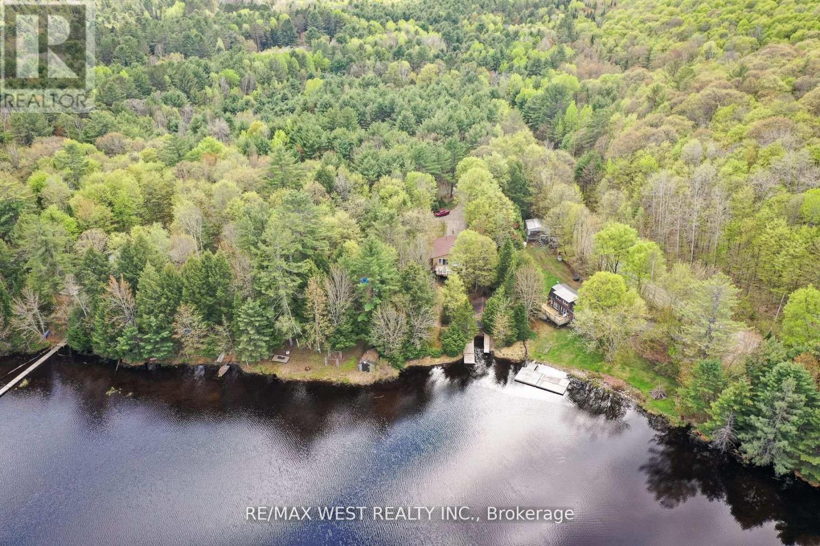Photo 2 of 1 1162 Burlmarie Road, Lake Of Bays ON