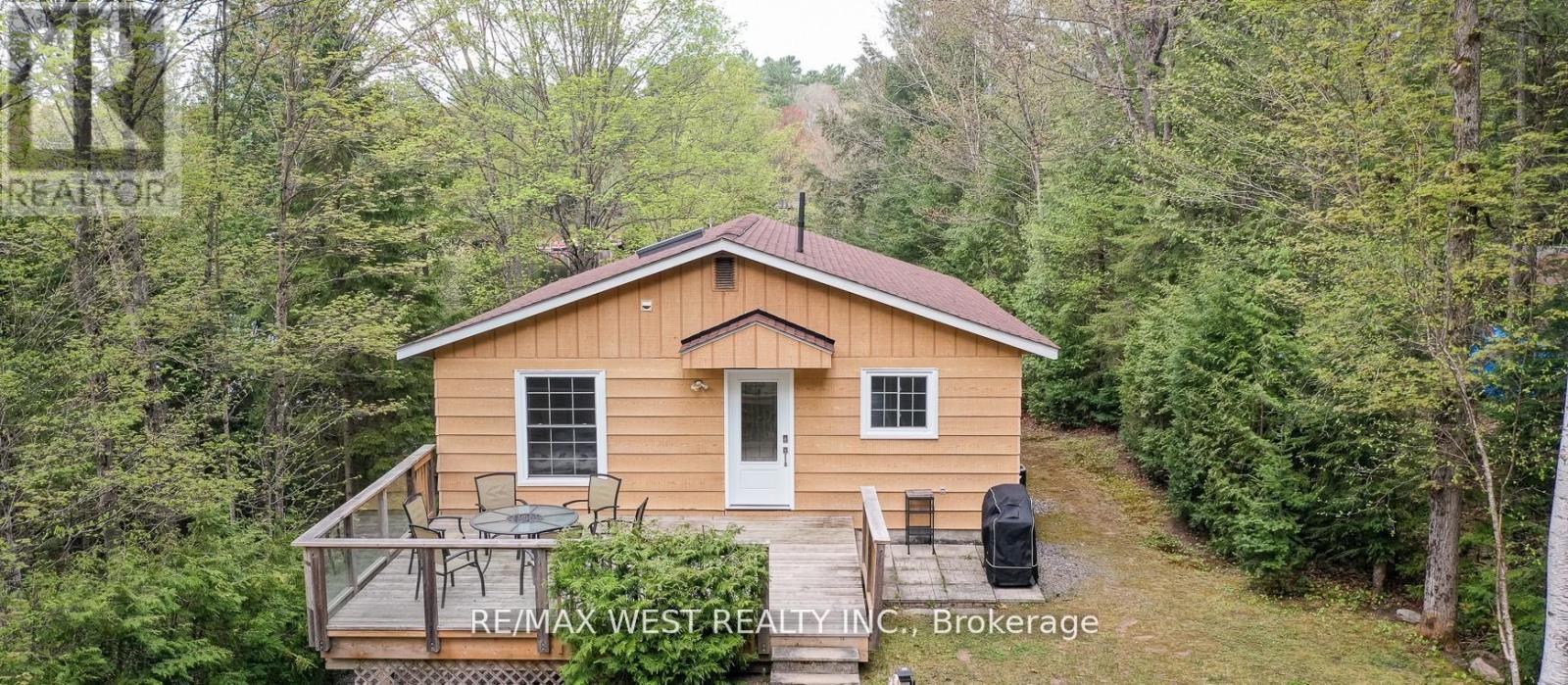 Photo 3 of 1 1162 Burlmarie Road, Lake Of Bays ON