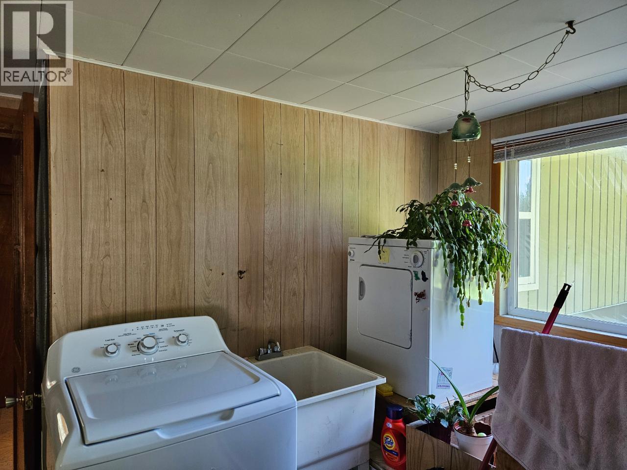 Photo 20 of 432 Alexander Road, Nakusp BC