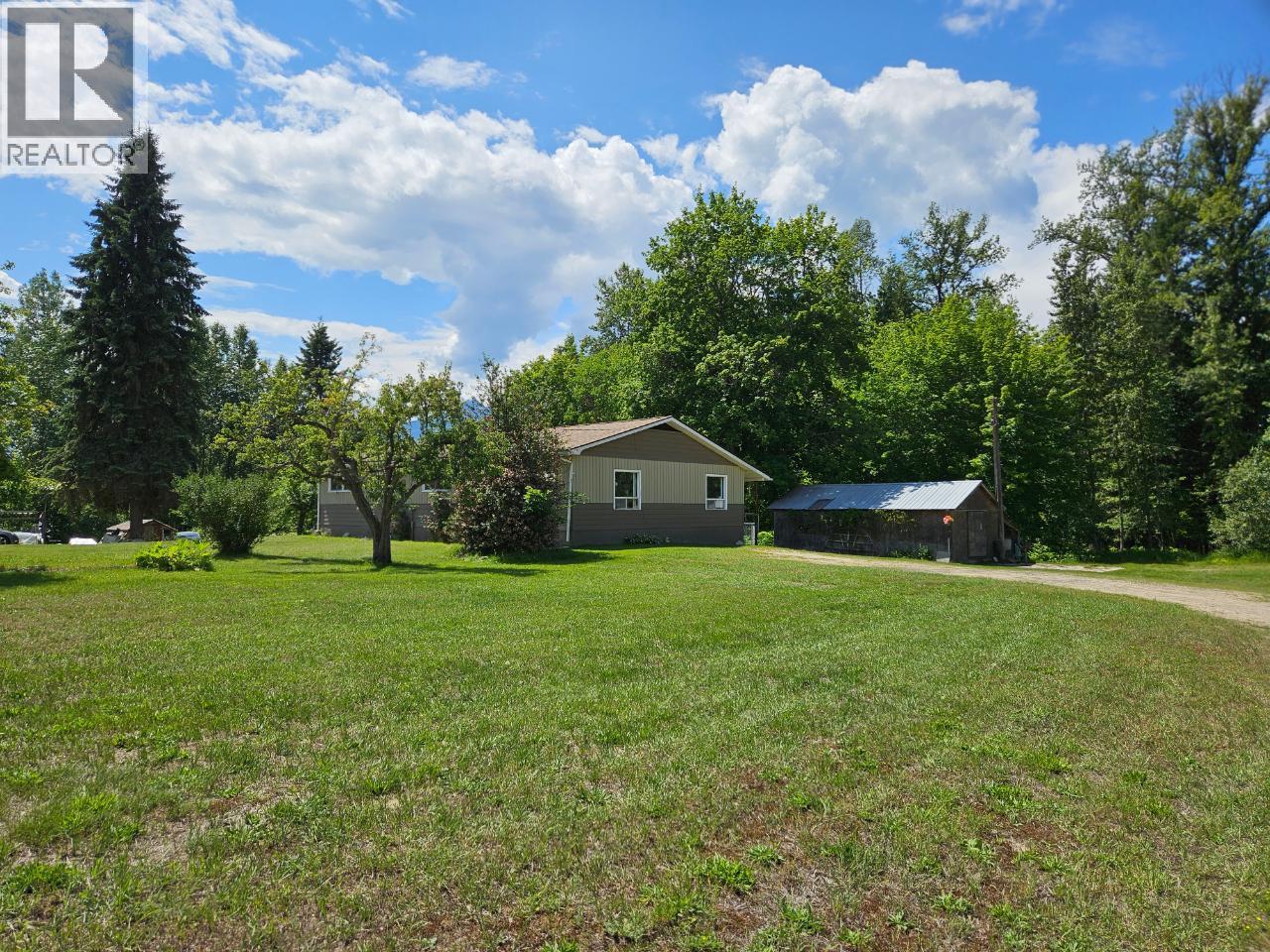 Photo 37 of 432 Alexander Road, Nakusp BC