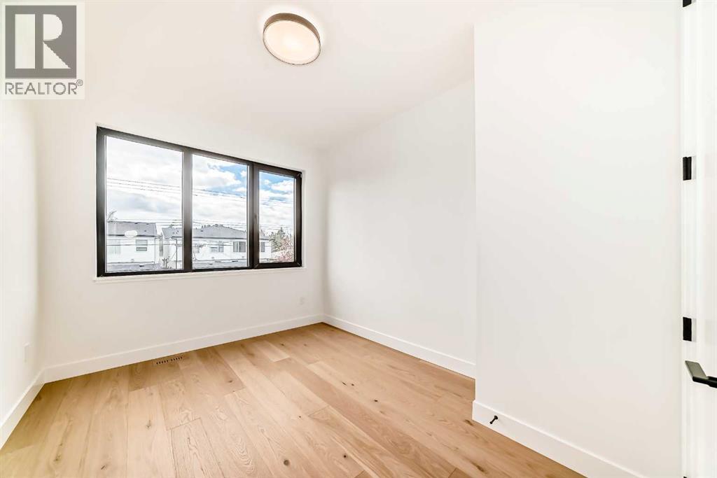 Single Family House for Sale in B   Avenue SW North Glenmore Park Calgary 