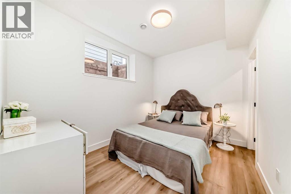 Single Family House for Sale in B   Avenue SW North Glenmore Park Calgary 