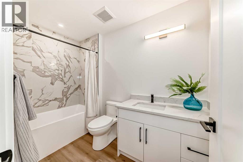 Single Family House for Sale in B   Avenue SW North Glenmore Park Calgary 