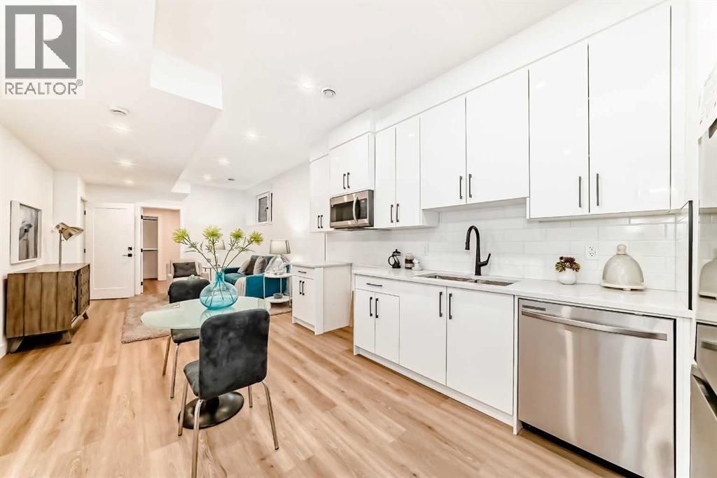 Single Family House for Sale in B   Avenue SW North Glenmore Park Calgary 