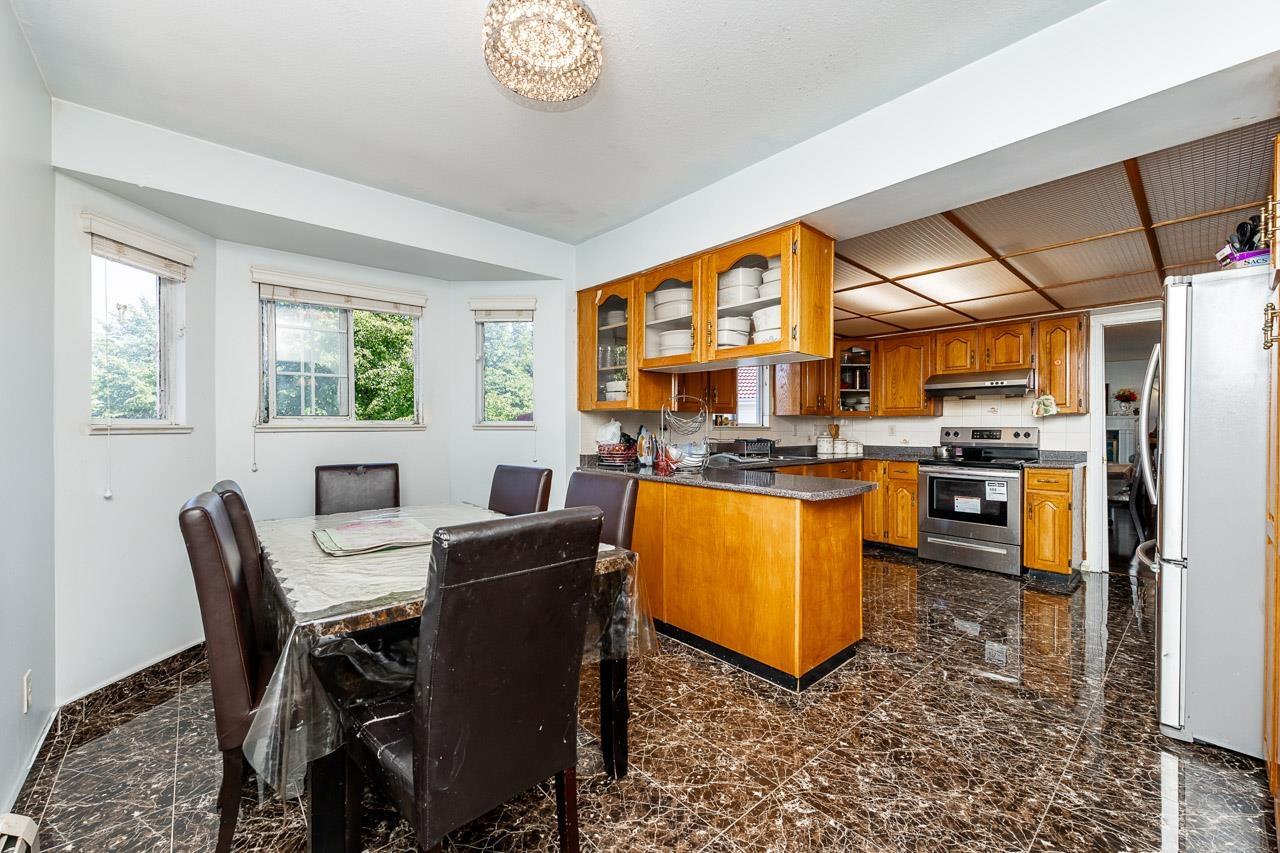 Photo 32 of 8879 141 B Street, Surrey BC