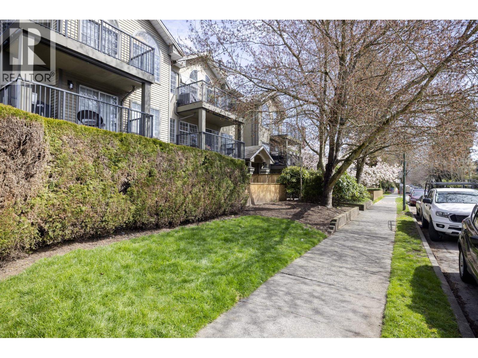 Photo 28 of 104 925 W 15th Avenue, Vancouver BC