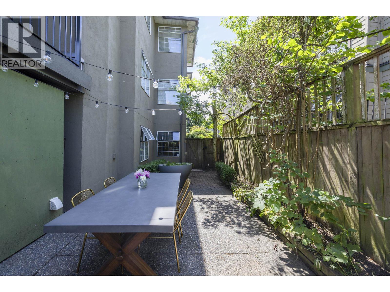 Photo 27 of 104 925 W 15th Avenue, Vancouver BC