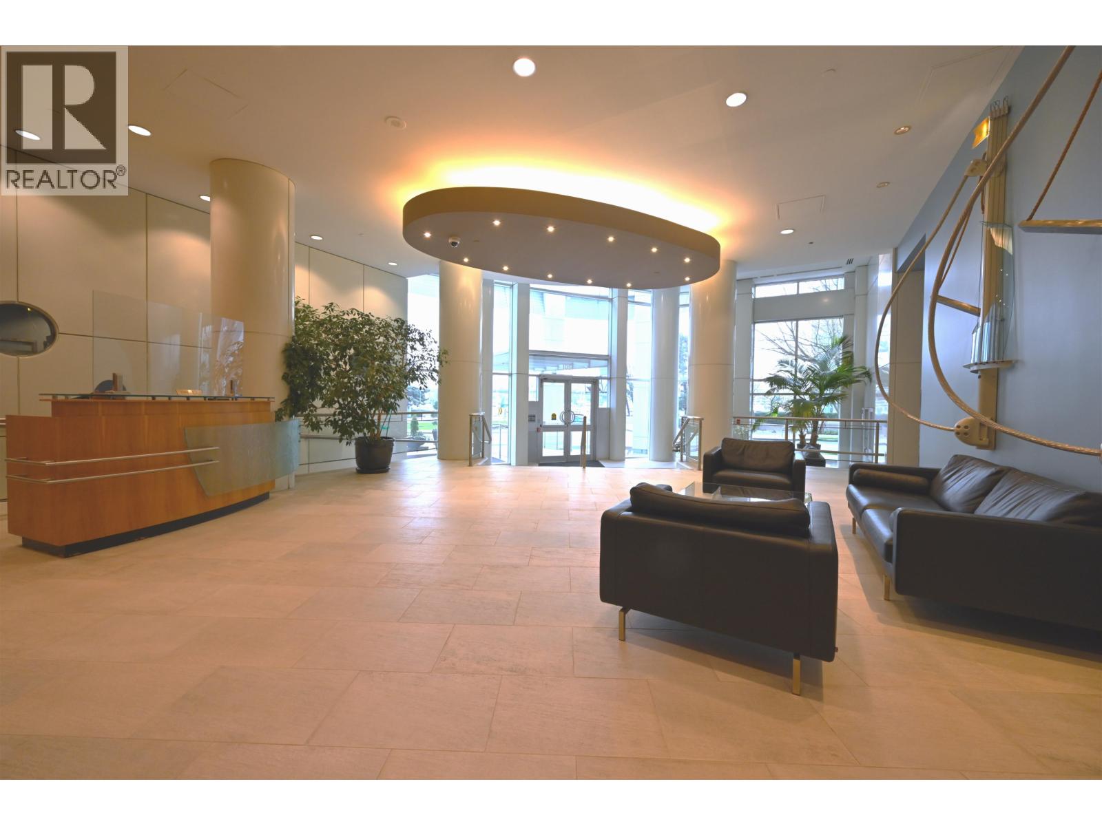 2002 1201 MARINASIDE CRESCENT, Vancouver