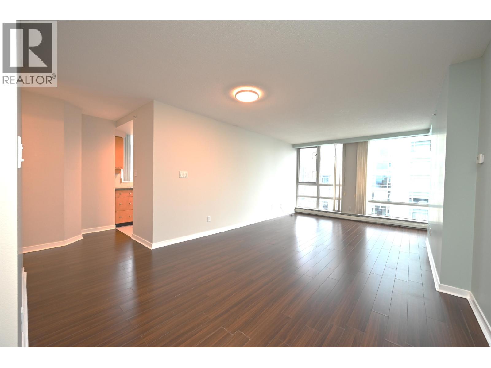 2002 1201 MARINASIDE CRESCENT, Vancouver