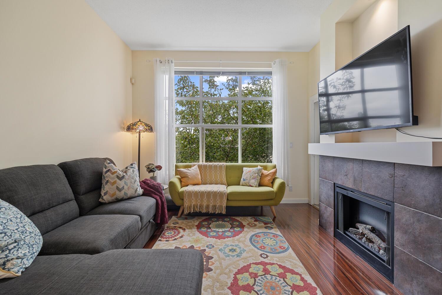 Photo 10 of 309 14885 105 Avenue, Surrey BC