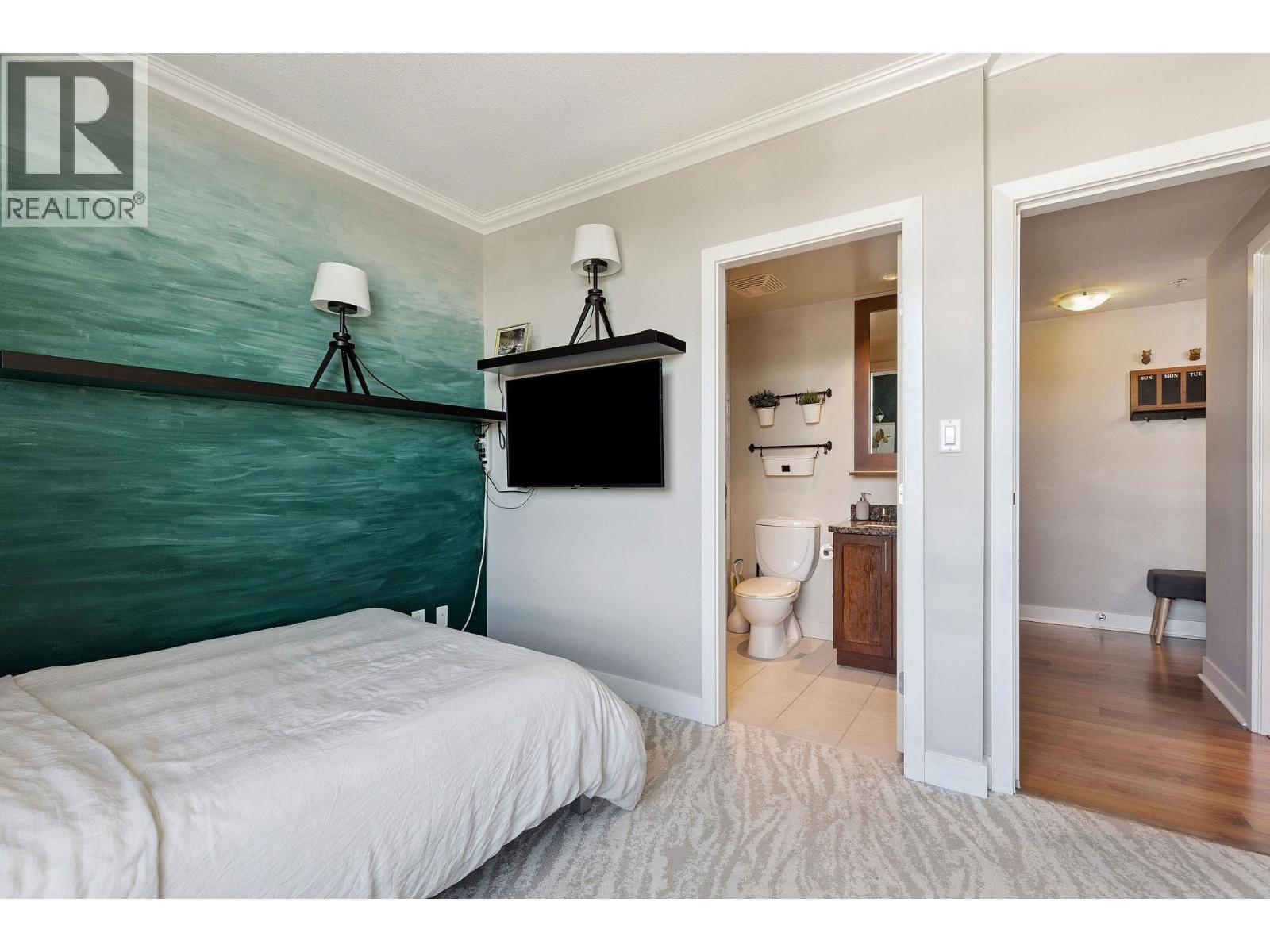 Photo 13 of 619 2268 W Broadway, Vancouver BC