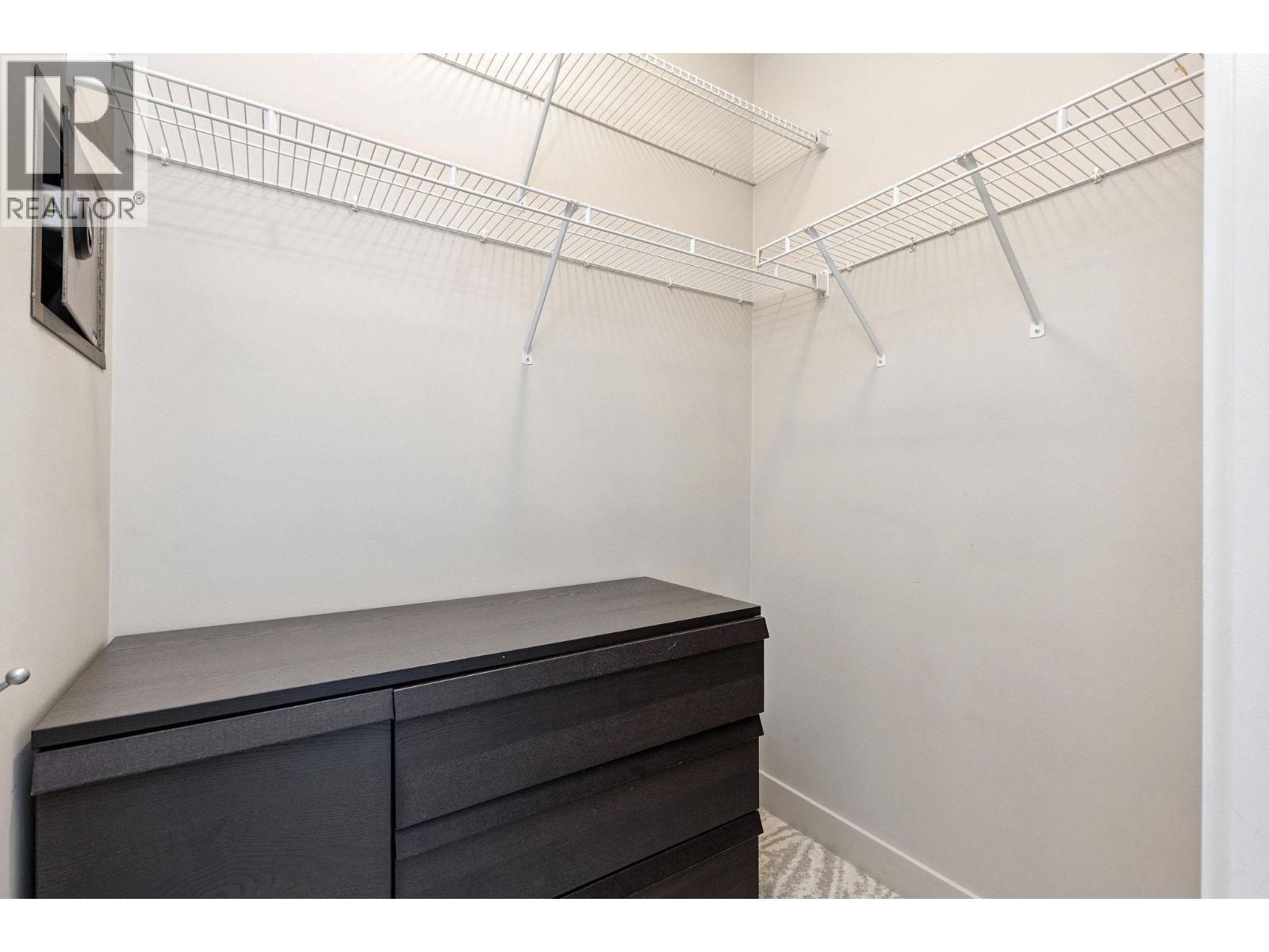 Photo 15 of 619 2268 W Broadway, Vancouver BC