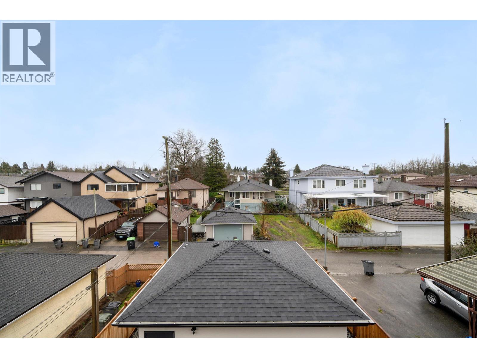 Photo 30 of 2 2474 E 21st Avenue, Vancouver BC
