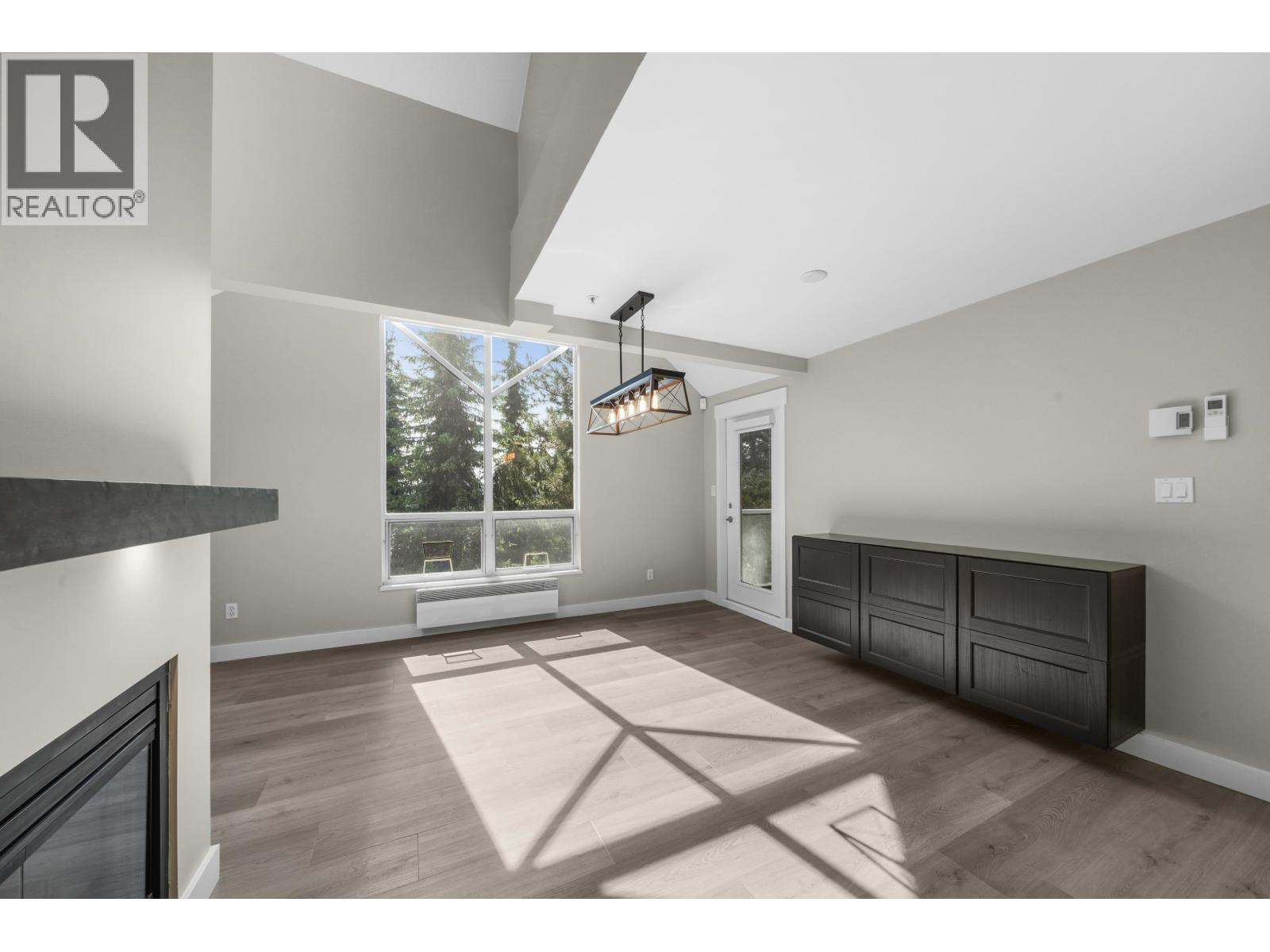 Photo 14 of 1103 Clerihue Road, Port Coquitlam BC