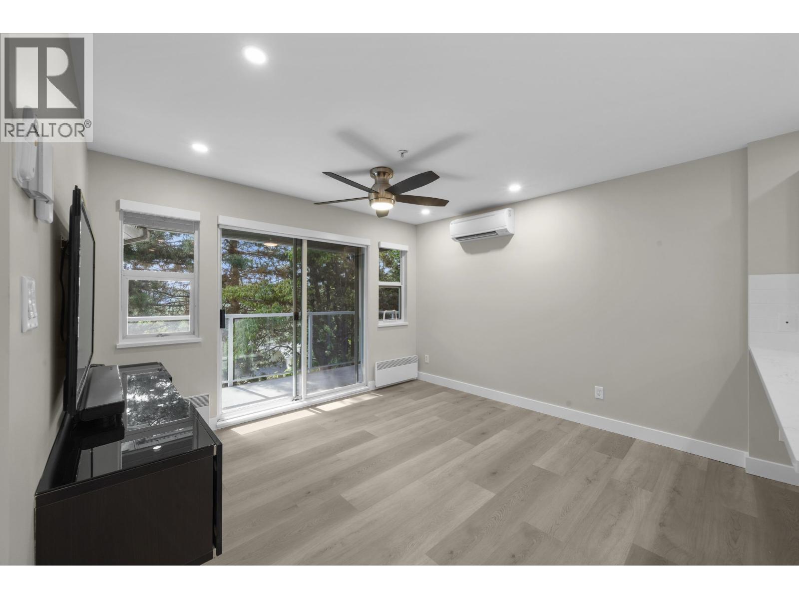 Photo 15 of 1103 Clerihue Road, Port Coquitlam BC