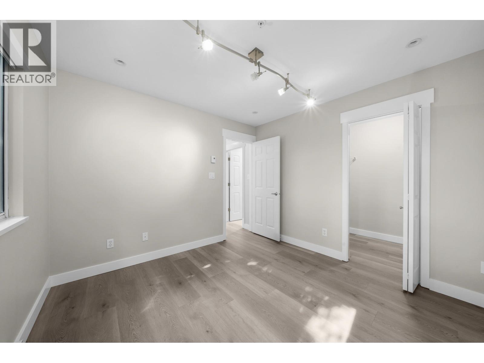 Photo 33 of 1103 Clerihue Road, Port Coquitlam BC