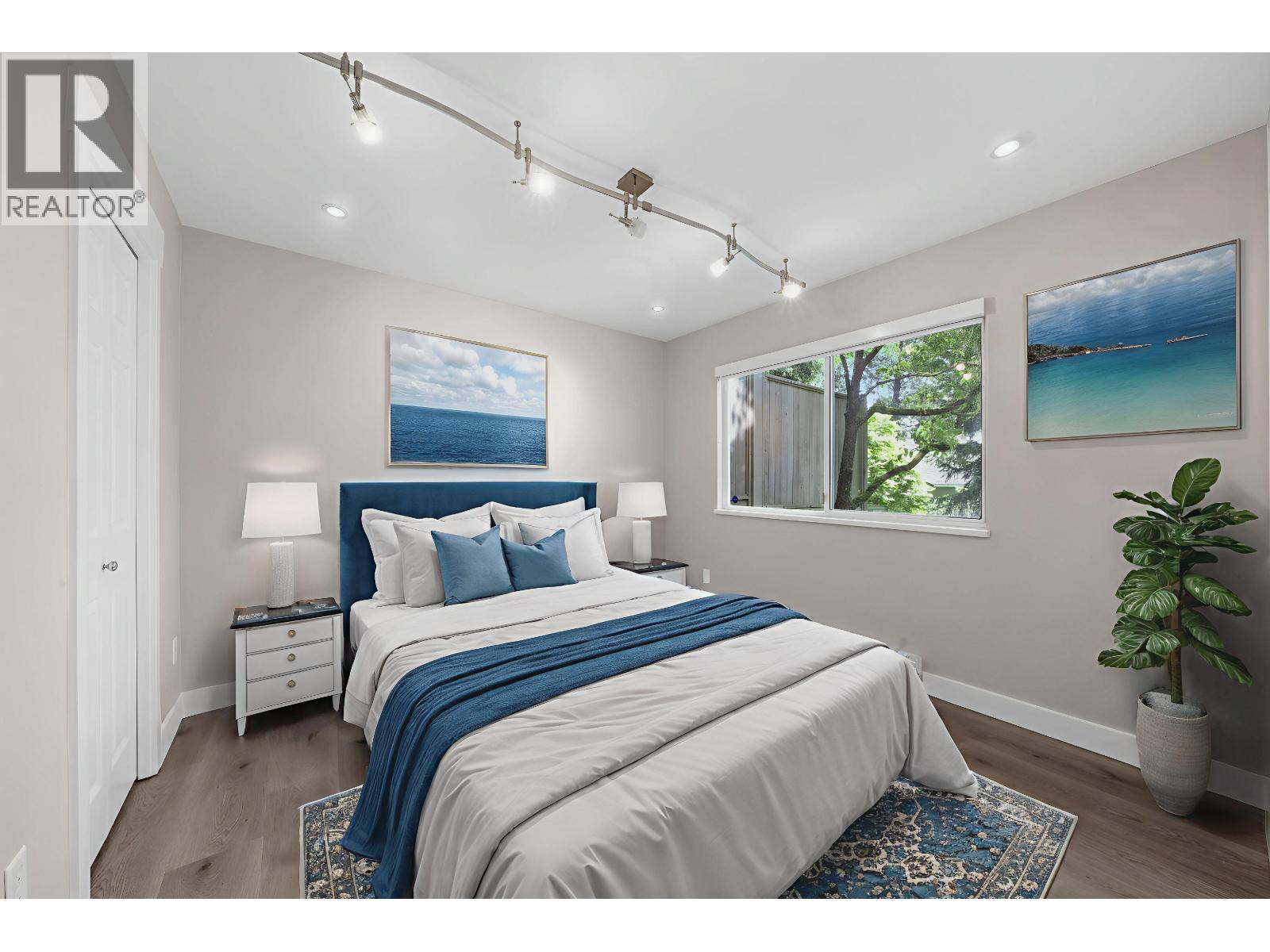 Photo 6 of 1103 Clerihue Road, Port Coquitlam BC
