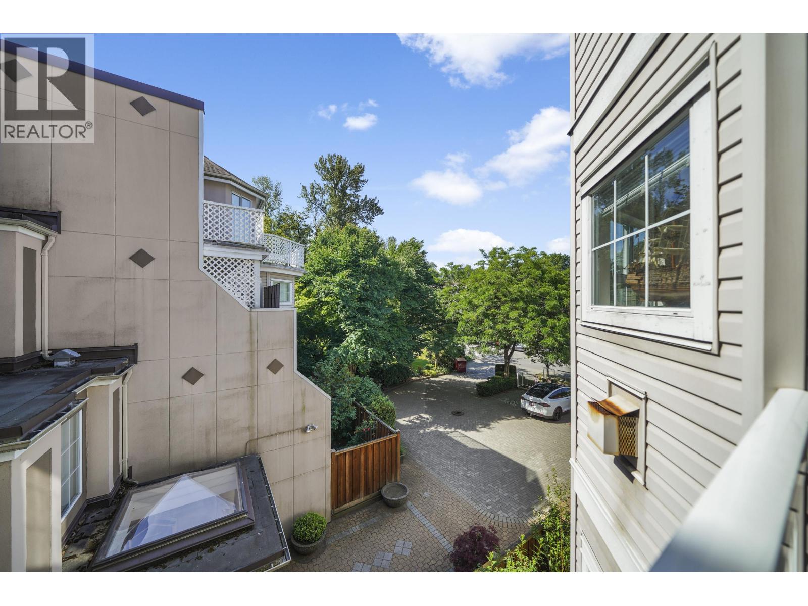 Photo 11 of 301 2678 Dixon Street, Port Coquitlam BC