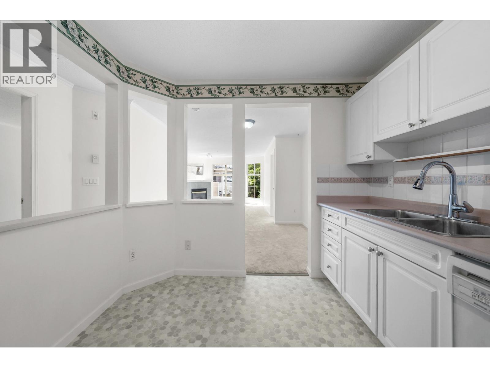 Photo 12 of 301 2678 Dixon Street, Port Coquitlam BC