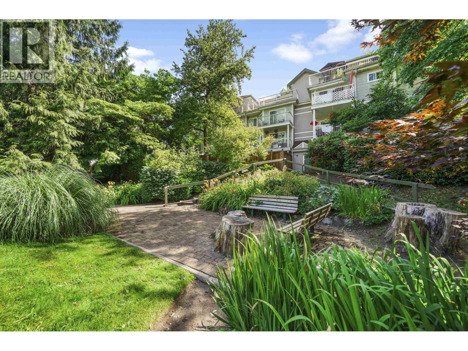 Photo 3 of 301 2678 Dixon Street, Port Coquitlam BC