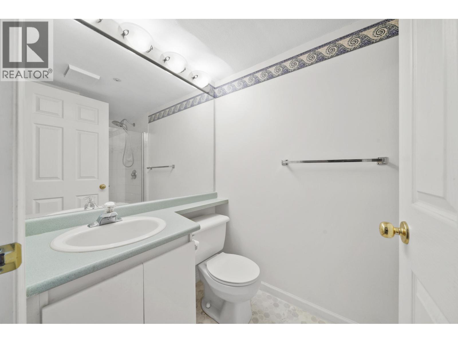 Photo 9 of 301 2678 Dixon Street, Port Coquitlam BC
