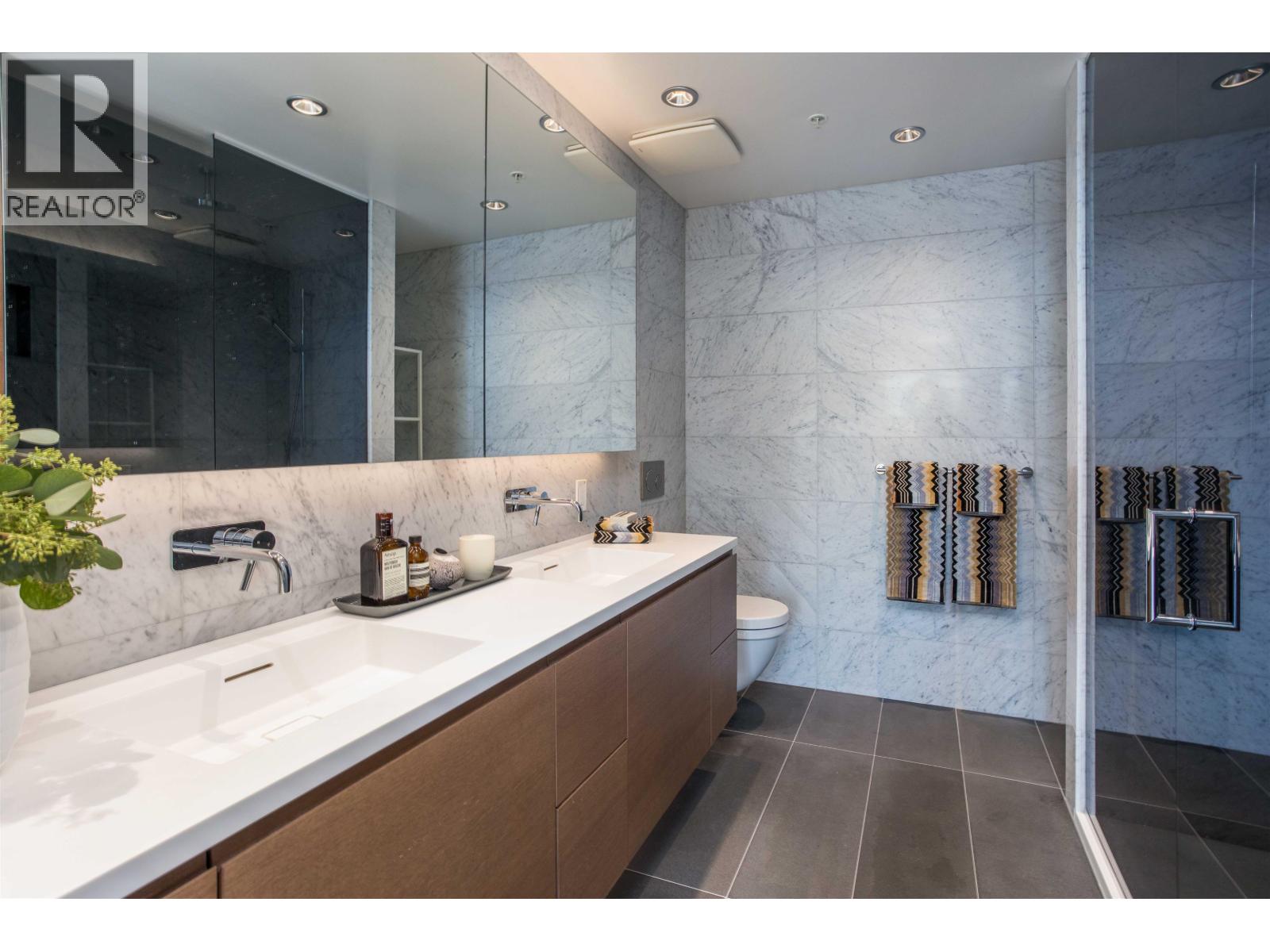 Photo 3 of 4608 1289 Hornby Street, Vancouver BC