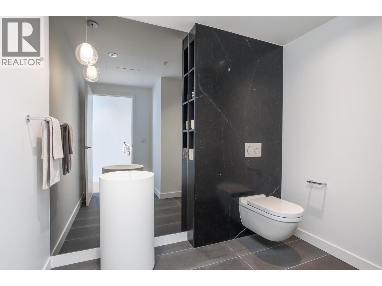 Photo 7 of 4608 1289 Hornby Street, Vancouver BC
