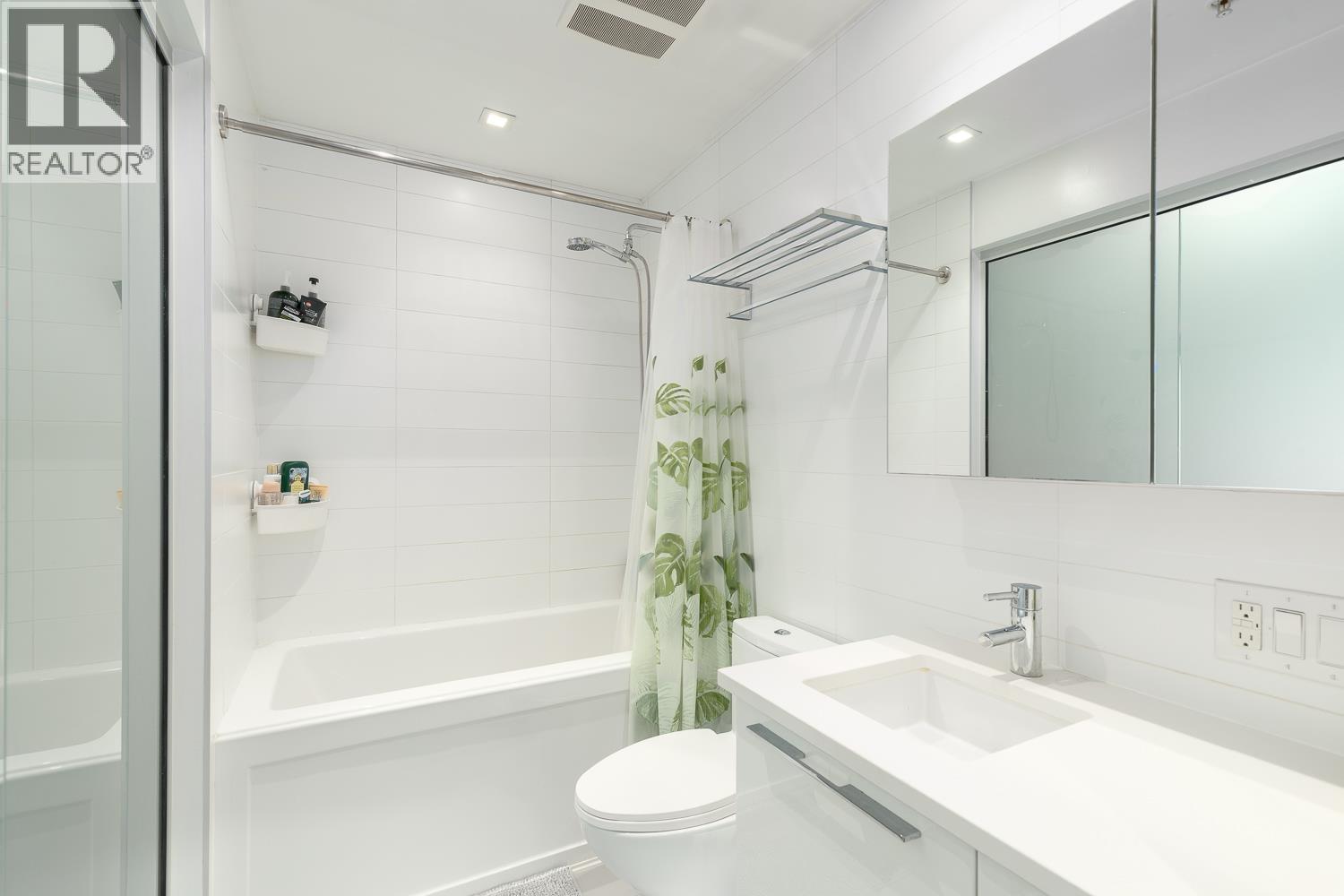 Photo 14 of 227 108 E 1st Avenue, Vancouver BC