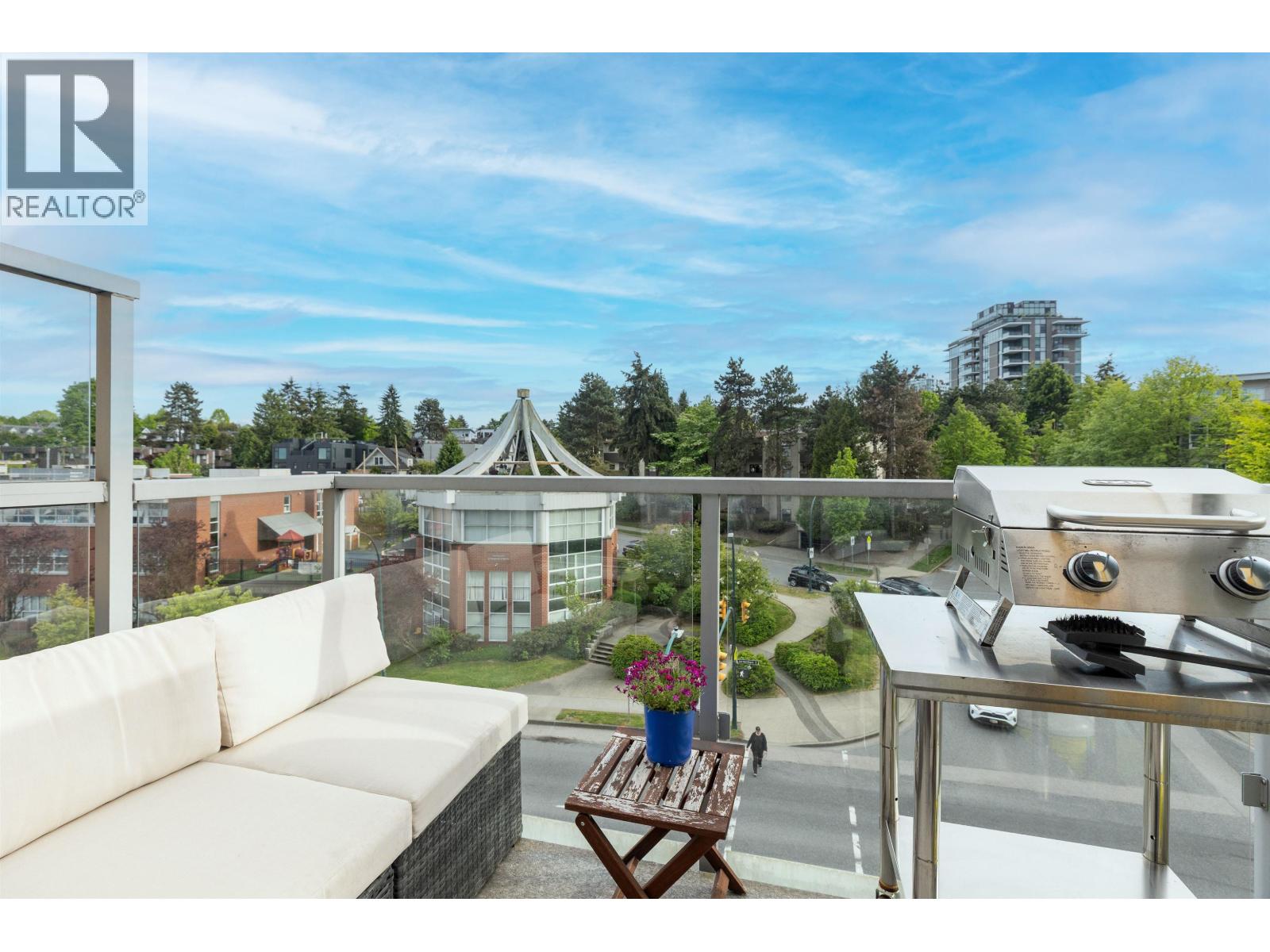 Photo 1 of 605 417 Great Northern Way, Vancouver BC